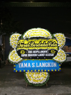Papan Bunga Duka di Parung Panjang
